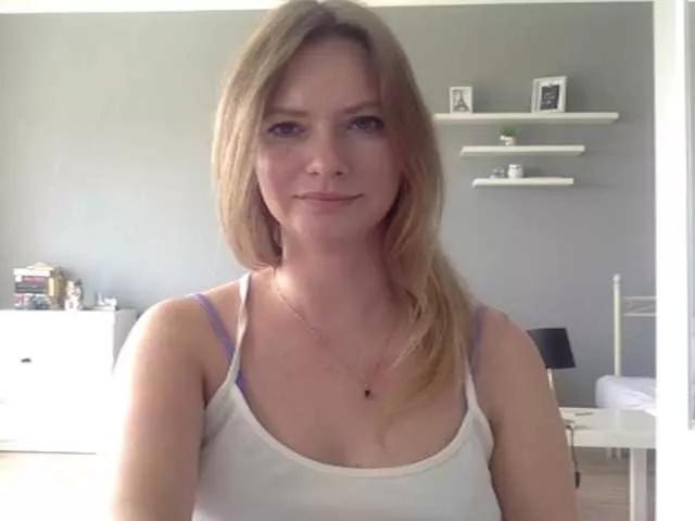 kissMillie from BongaCams is Freechat