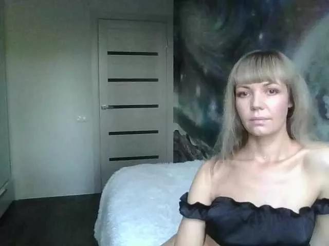 Kissz from BongaCams