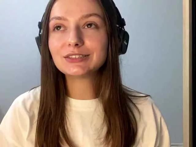 Explore our live girls sluts from our Custom and Multi clubs and checkout exclusive access to highly interactive content, such as shape, hair, titties, pussy type and many more.