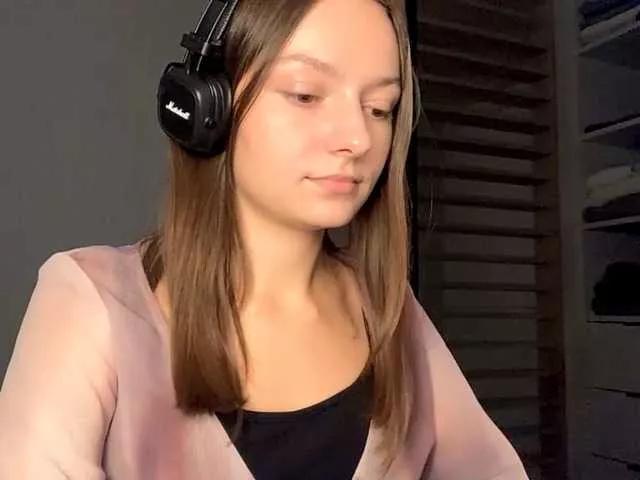 Explore our live girls sluts from our Custom and Multi clubs and checkout exclusive access to highly interactive content, such as shape, hair, titties, pussy type and many more.