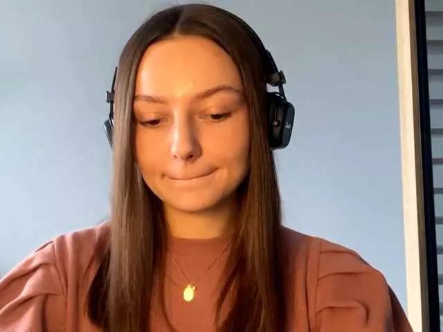 Explore our live girls sluts from our Custom and Multi clubs and checkout exclusive access to highly interactive content, such as shape, hair, titties, pussy type and many more.