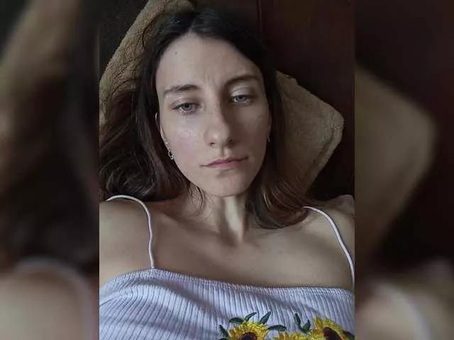 Kitty2044 from BongaCams