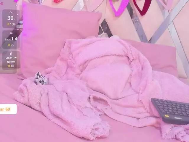 Explore our live girls sluts from our Custom and Multi clubs and checkout exclusive access to highly interactive content, such as shape, hair, titties, pussy type and many more.