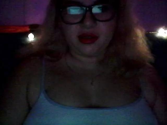 Kristi-13 webcams show profile image 