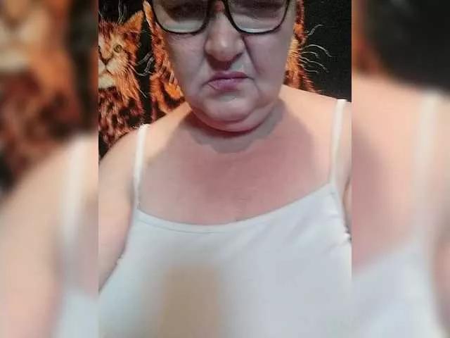 Explore our live girls sluts from our Custom and Multi clubs and checkout exclusive access to highly interactive content, such as shape, hair, titties, pussy type and many more.