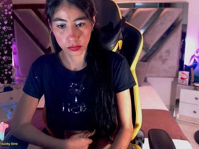 Explore our live girls sluts from our Custom and Multi clubs and checkout exclusive access to highly interactive content, such as shape, hair, titties, pussy type and many more.