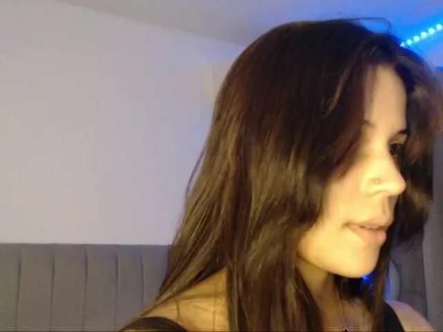 Explore our live girls sluts from our Custom and Multi clubs and checkout exclusive access to highly interactive content, such as shape, hair, titties, pussy type and many more.