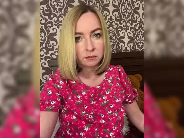 Lalie from BongaCams