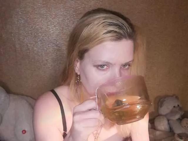 Lara551 from BongaCams