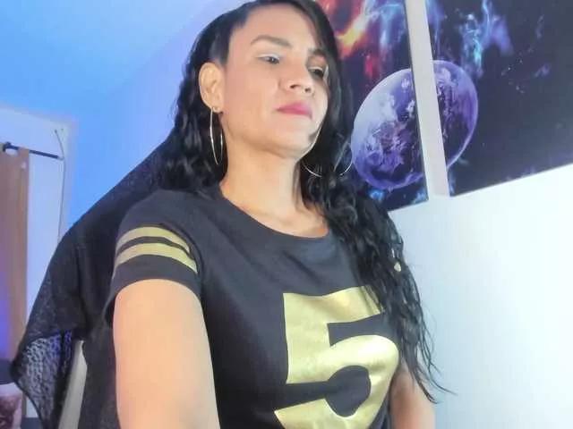 lazzy-blake from BongaCams
