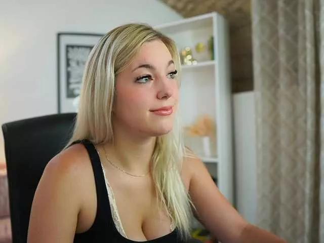 leokitty from BongaCams is Freechat
