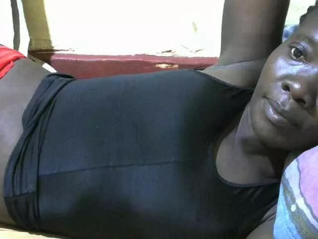 Leslie-villa from BongaCams