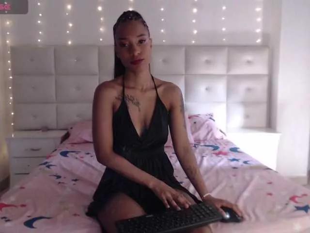 Explore our live girls sluts from our Custom and Multi clubs and checkout exclusive access to highly interactive content, such as shape, hair, titties, pussy type and many more.