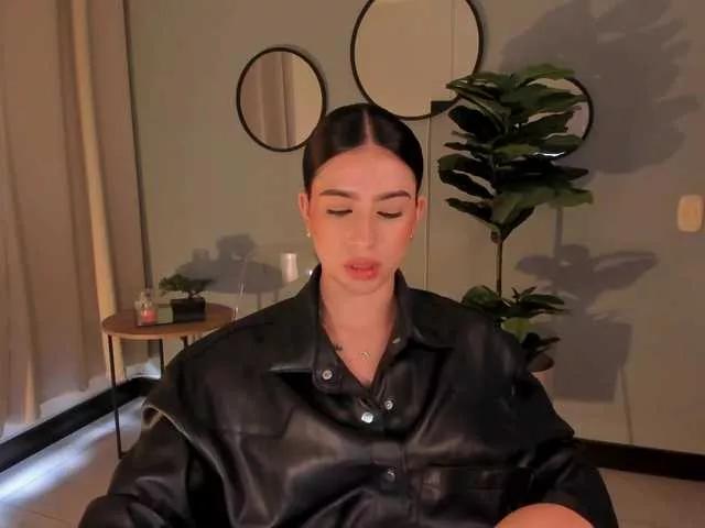 LiaPearce webcams show profile image 