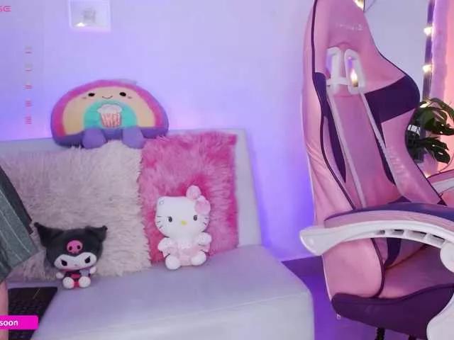 LiaTomson on BongaCams
