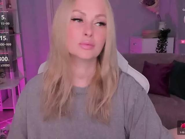 Explore our live girls sluts from our Custom and Multi clubs and checkout exclusive access to highly interactive content, such as shape, hair, titties, pussy type and many more.
