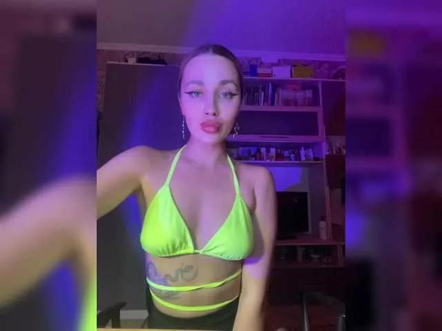 Explore our live girls sluts from our Custom and Multi clubs and checkout exclusive access to highly interactive content, such as shape, hair, titties, pussy type and many more.