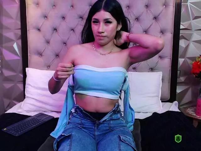 LiliOpal from BongaCams