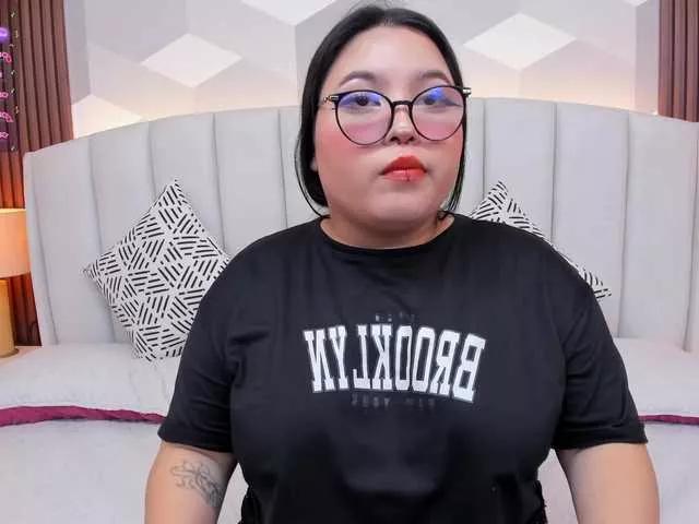 Explore our live girls sluts from our Custom and Multi clubs and checkout exclusive access to highly interactive content, such as shape, hair, titties, pussy type and many more.
