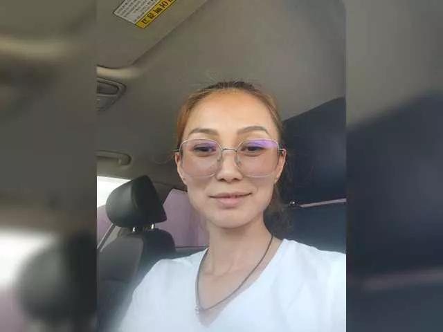 LiliToli1 from BongaCams