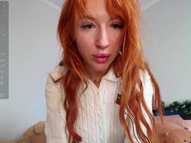 LillyMays from BongaCams