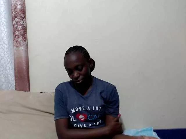 lilqueen1 from BongaCams