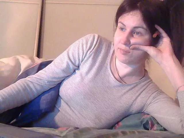 lily133 from BongaCams
