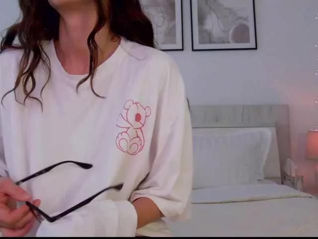 Explore our live girls sluts from our Custom and Multi clubs and checkout exclusive access to highly interactive content, such as shape, hair, titties, pussy type and many more.