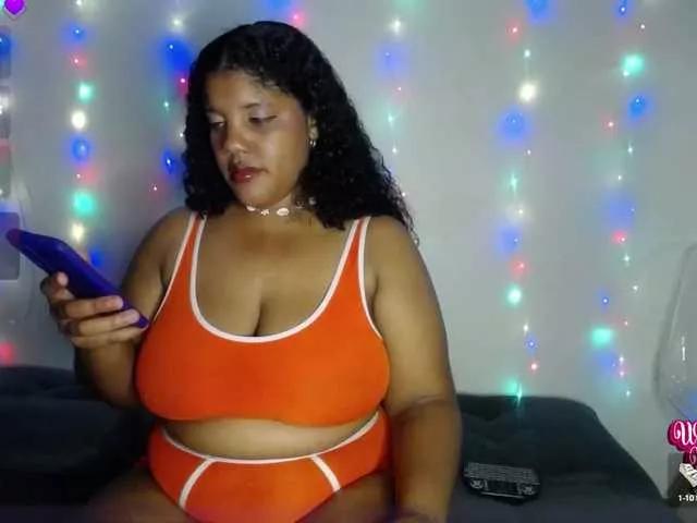 Explore our live girls sluts from our Custom and Multi clubs and checkout exclusive access to highly interactive content, such as shape, hair, titties, pussy type and many more.