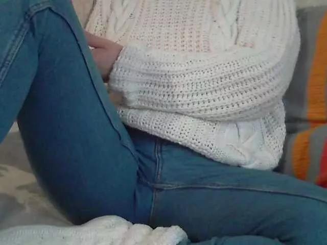 Explore our live girls sluts from our Custom and Multi clubs and checkout exclusive access to highly interactive content, such as shape, hair, titties, pussy type and many more.
