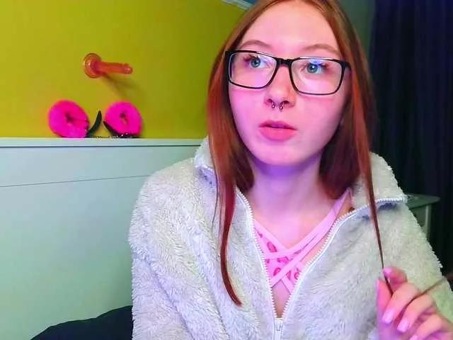 Explore our live girls sluts from our Custom and Multi clubs and checkout exclusive access to highly interactive content, such as shape, hair, titties, pussy type and many more.