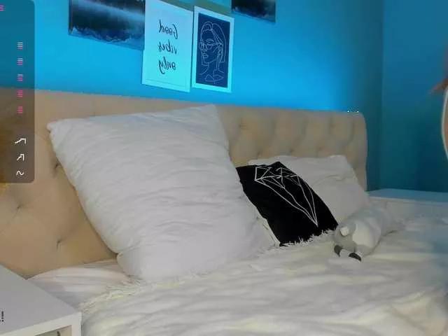 Lisa-foxy from BongaCams is Freechat