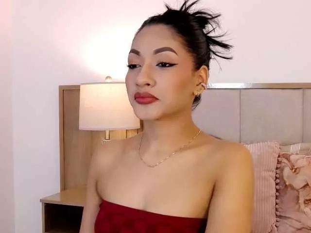 Explore our live girls sluts from our Custom and Multi clubs and checkout exclusive access to highly interactive content, such as shape, hair, titties, pussy type and many more.