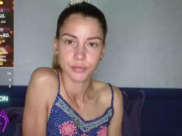 Lisi4ka-Basik from BongaCams