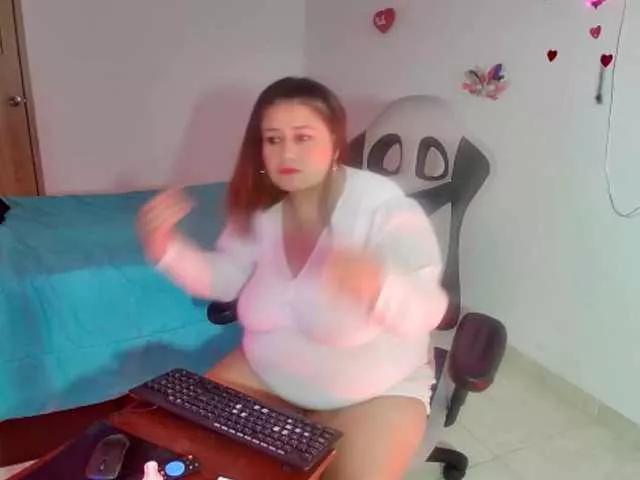 Lizz-Milf from BongaCams