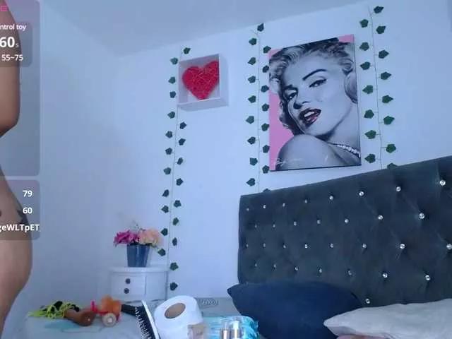lizzybarbie1 from BongaCams
