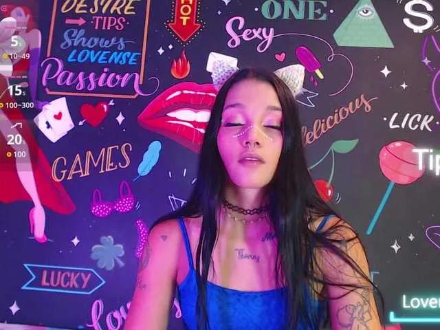 LolaLarsson from BongaCams