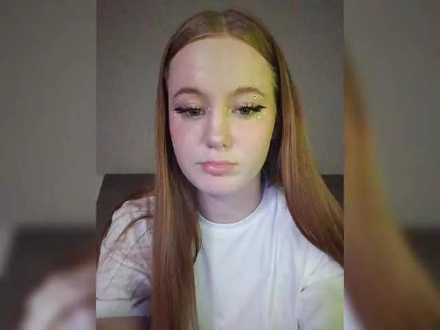 LolaMin from BongaCams