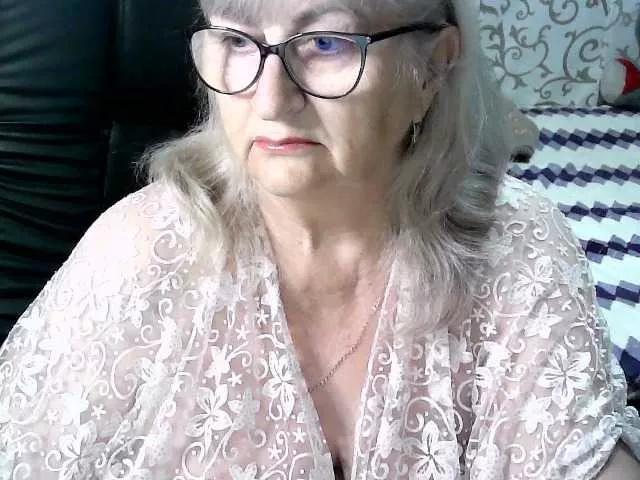LolkaAlyss from BongaCams