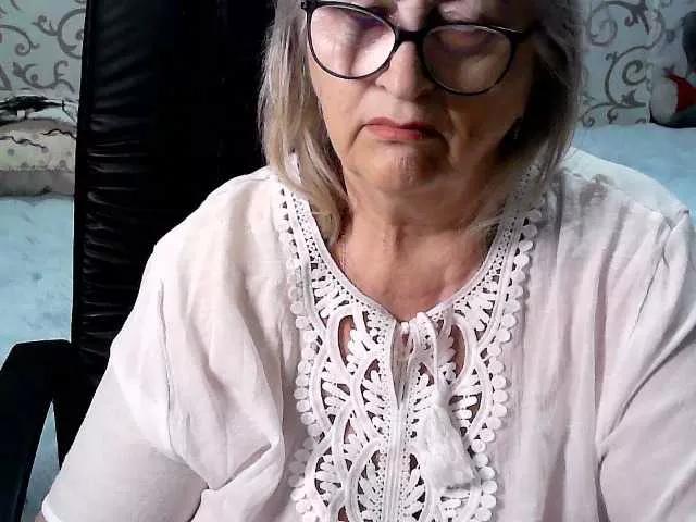 LolkaAlyss from BongaCams