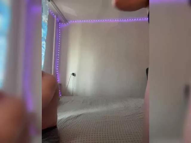 Lollca from BongaCams