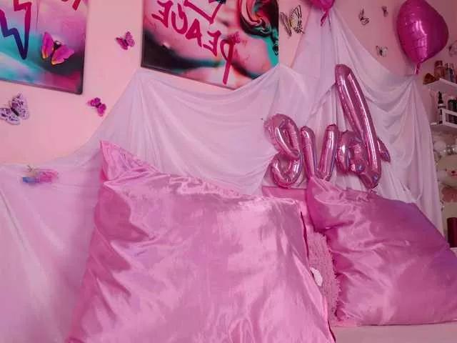 Loly-Poly from BongaCams
