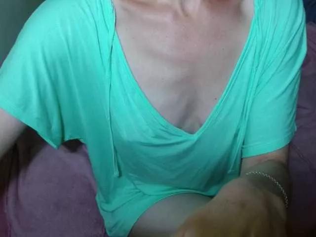 LorraineOSun from BongaCams