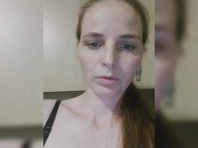 Lulu-Erotica from BongaCams