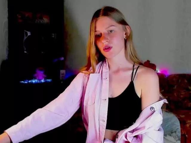 Explore our live girls sluts from our Custom and Multi clubs and checkout exclusive access to highly interactive content, such as shape, hair, titties, pussy type and many more.