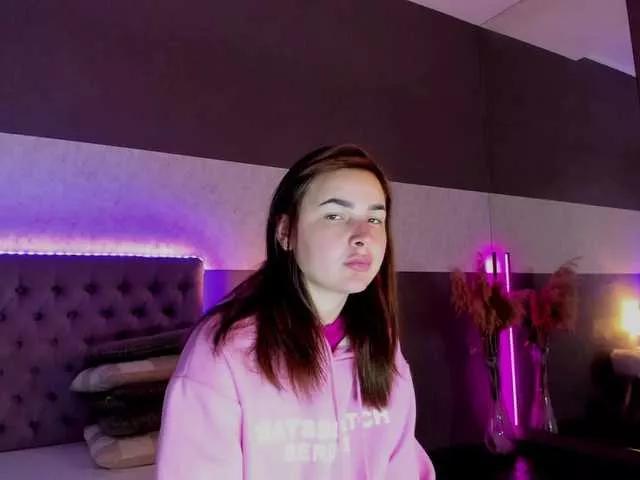 Explore our live girls sluts from our Custom and Multi clubs and checkout exclusive access to highly interactive content, such as shape, hair, titties, pussy type and many more.