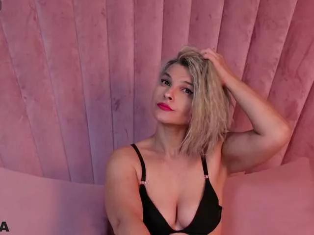 LunaMorgan from BongaCams is Freechat