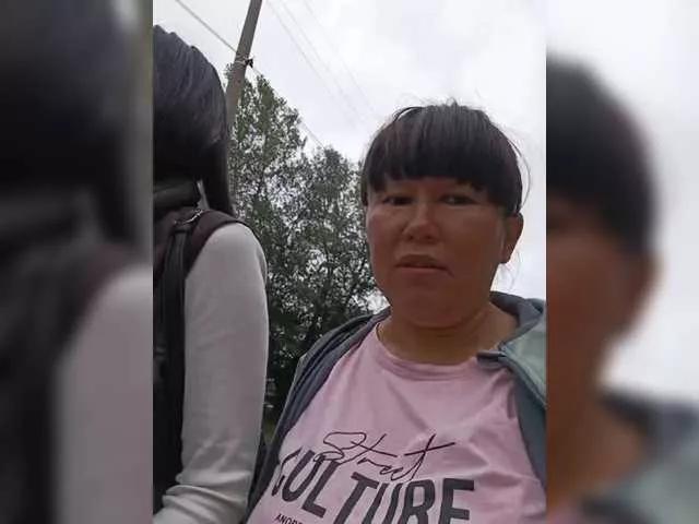 Luu-Lii77 webcams show profile image 