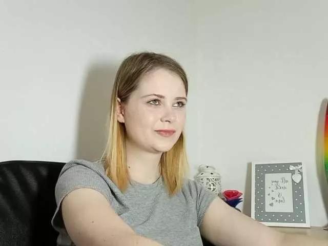 Explore our live girls sluts from our Custom and Multi clubs and checkout exclusive access to highly interactive content, such as shape, hair, titties, pussy type and many more.