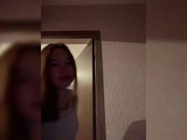 LynnMonica from BongaCams